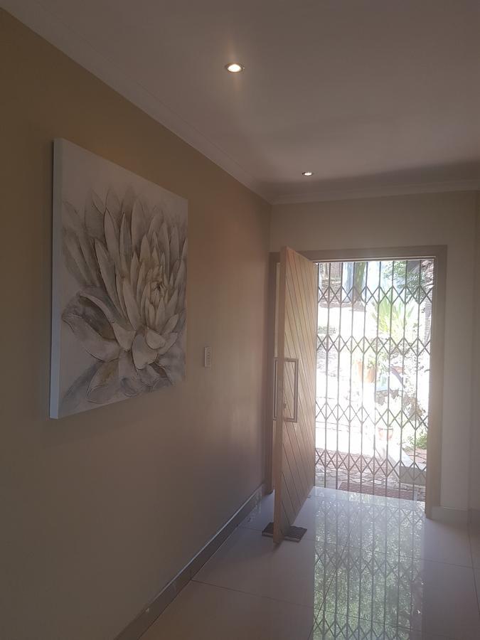 6 On Capella Guesthouse Primrose المظهر الخارجي الصورة