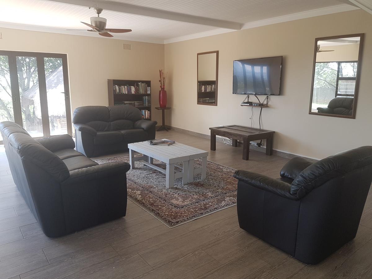 6 On Capella Guesthouse Primrose المظهر الخارجي الصورة